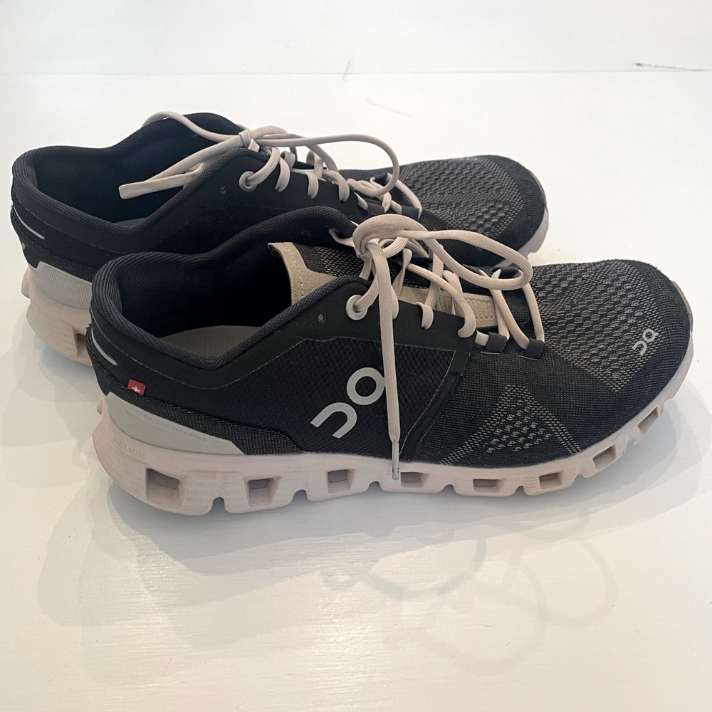 On Cloud X Low Top